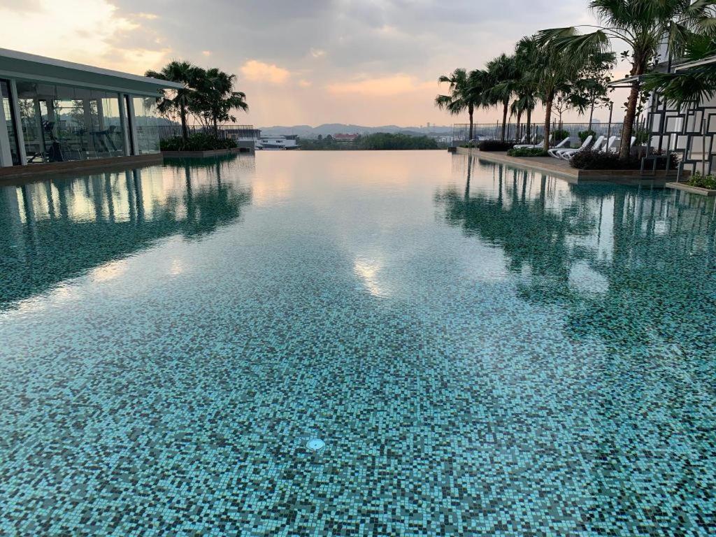 Casa Tiara 2 Bedrooms Condo With Infinity Pool Kajang Luaran gambar
